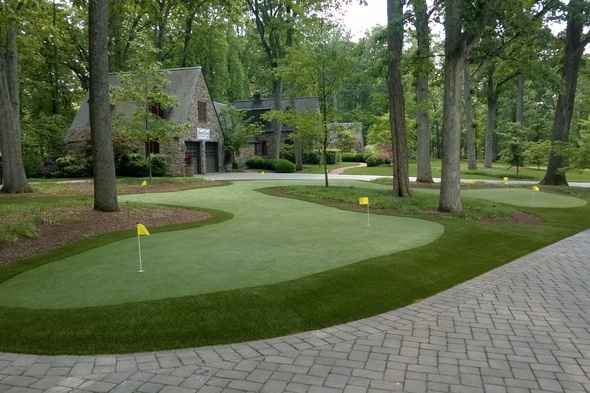 Pittsburgh backyard putting green